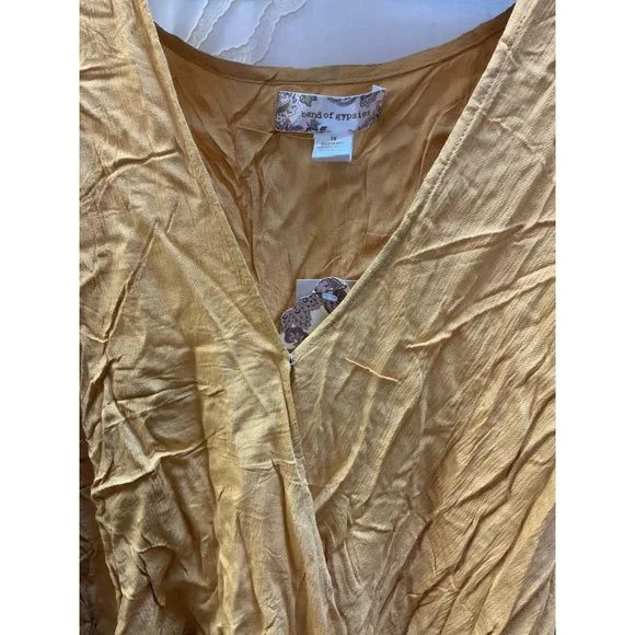 NWOT band of gypsies Yellow Long Sleeve tags removed for laundering Never worn - Picture 5 of 9